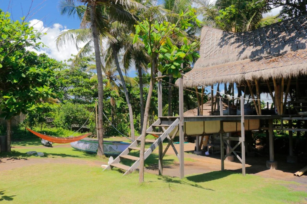 Keramas Surf Camp Hotel Exterior photo